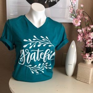 Grateful V-neck T